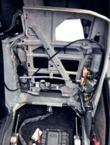 Datei:Bild 3 Rückenlehne ohne Polster.jpg