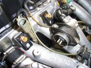 Warmlaufsteller am neu aufgebauten Motor