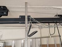 Bild 50 - Hochgezogener leerer Greifer, Maß hinten