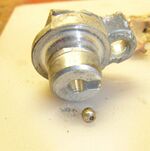 Bild 6 M119 Zuendverteiler Passstift ausgebohrt