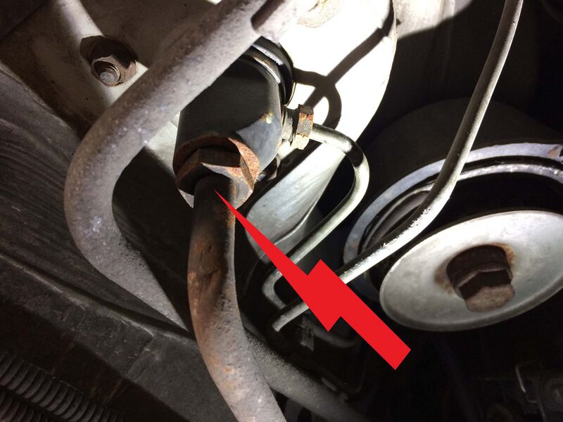 Datei:ADS-Druckspeicher Anschlussverschraubung hinten.jpg