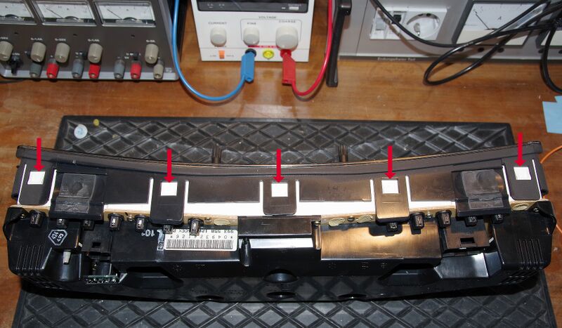 Datei:Bild 2 Laschen Rückseite unten.jpg