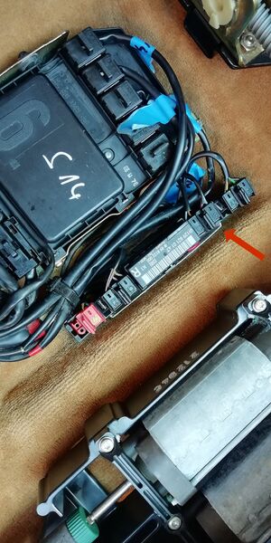 Datei:Stecker X55 3(4).jpg