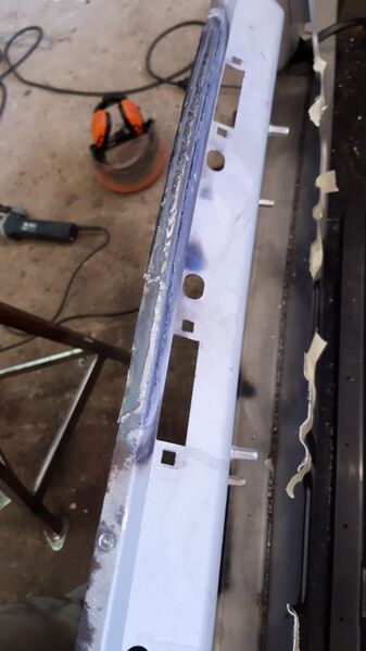 Datei:KofferraumKanteRost (5).jpg