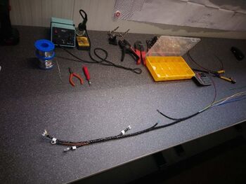 Motorkabelbaum Der Beginn erfolgt an der Zündspule des ersten Zylinders.