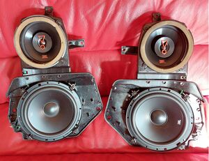 Austausch Lautsprecher JBL eingepasst